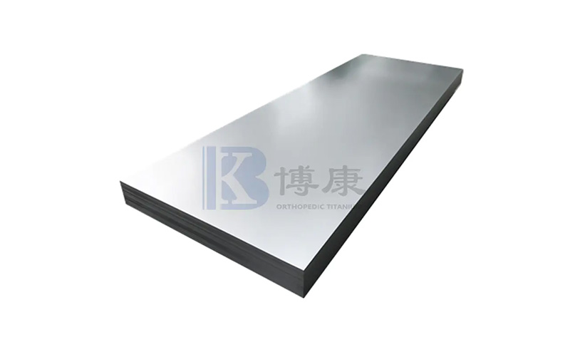 Bagaimana pelat titanium 1mm dapat mencapai terobosan ganda dalam perlindungan dan cahaya di lapisan kabin pesawat ruang angkasa?